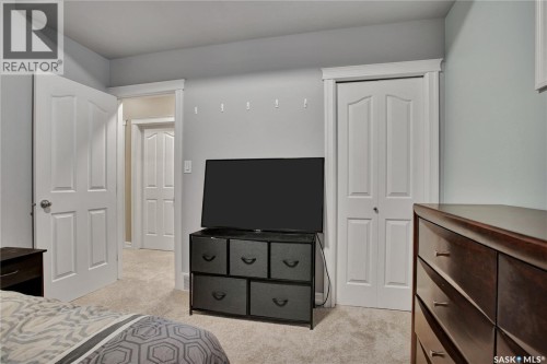 1304 5Th Avenue N, Saskatoon, SK 