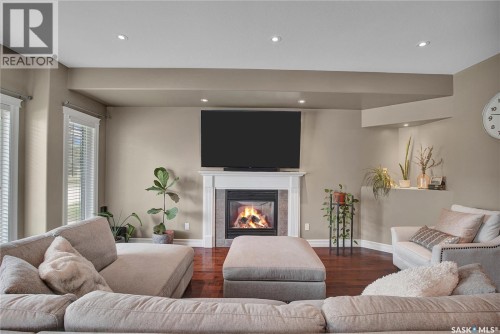 1304 5Th Avenue N, Saskatoon, SK 