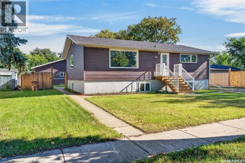 106 Bemister Avenue E, Melfort, SK 