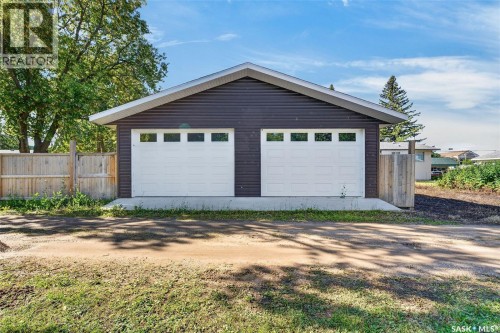 106 Bemister Avenue E, Melfort, SK 