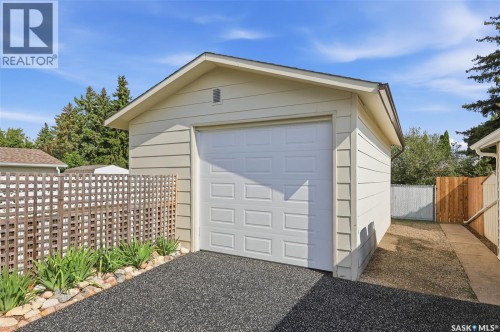 418 Laval Crescent, Saskatoon, SK 