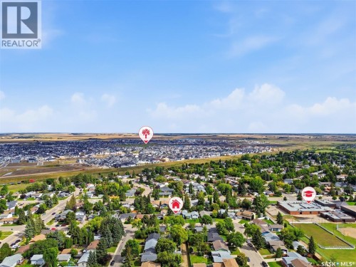 418 Laval Crescent, Saskatoon, SK 