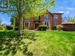 888 CRESTA RIDER PLACE  Newmarket, ON L3X 1L5