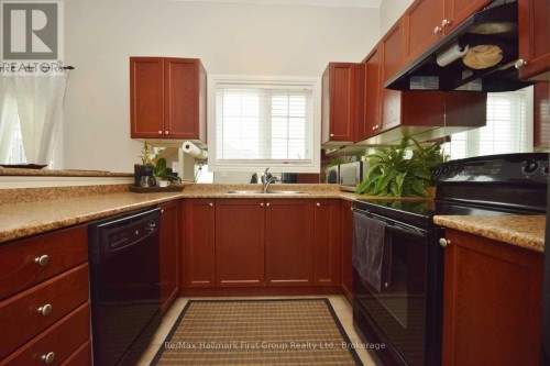 BEDROOM - 44 WICKER PARK WAY , Whitby (Pringle Creek), Ontario L1R 0E1 5