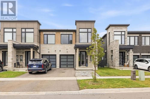 63 PINE GATE PLACE  Whitby (Williamsburg), ON L1R 0S2