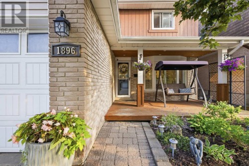 1896 NEW STREET  Pickering, ON L1V 3J7