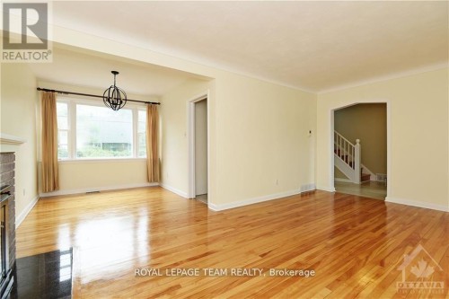 822 Quinlan Road, Ottawa, ON 