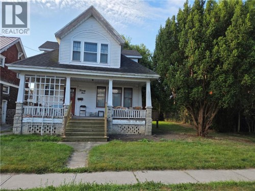 24 STANLEY Avenue  Chatham-Kent, ON N7M 3J2