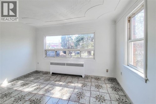 243 8 Highway , Stoney Creek, Ontario L8G 1E2 5