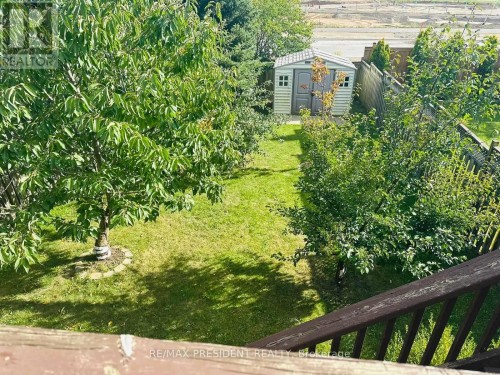 UPPER - 54 PERIWINKLE STREET , Kitchener, Ontario N2E 4C7 2