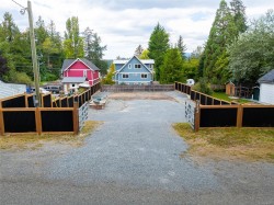 2722 Gibson Pl  Shawnigan Lake, BC V0R 2W0