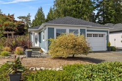 650 Windward Way  Qualicum Beach, BC V9K 2K4