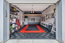 Garage - 