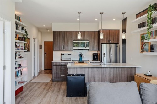 #104-119 Haliburton St, Nanaimo, BC 
