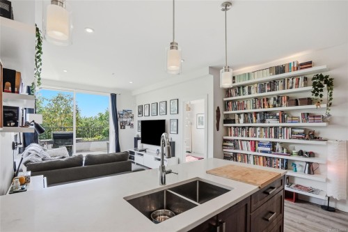 #104-119 Haliburton St, Nanaimo, BC 