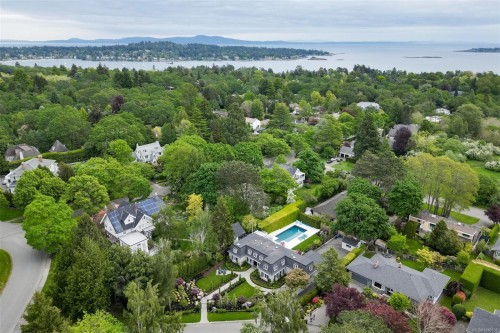3075 Devon Rd, Oak Bay, BC 