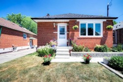 Main-111 Ellington Drive  Toronto, ON M1R 3Y2