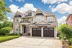 10 Roberson Drive Ajax, ON L1T 4K1