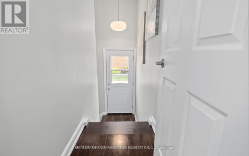 621 WYCHWOOD STREET , Oshawa, Ontario L1G 2T4 2