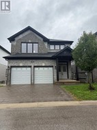 UPPER#11 - 2619 SHEFFIELD BOULEVARD London South (South U), ON N6M 0G4
