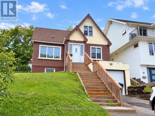 28 DIXON STREET  Thunder Bay (Court / Cumberland), ON P7B 3J5