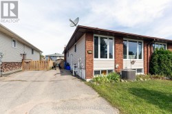 23 HARRIS DRIVE North Bay (Ferris), ON P1A 3Z1