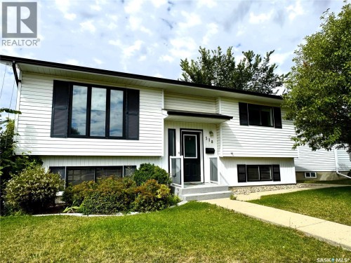 518 6Th Avenue Nw, Swift Current, SK 