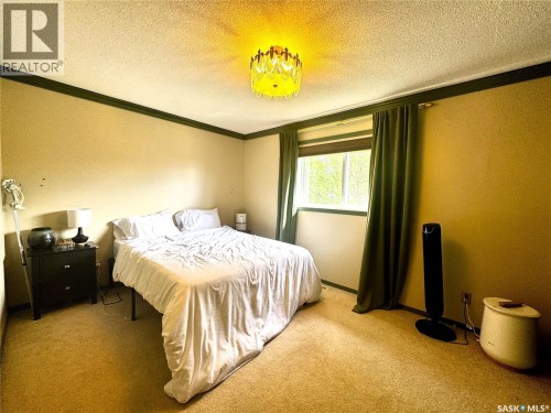 518 6Th Avenue Nw, Swift Current, SK 