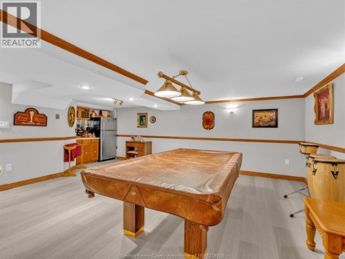 9975 Holly Crescent, Windsor, ON 