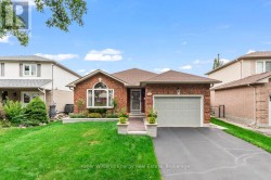 92 GEORGE REYNOLDS DRIVE  Clarington (Courtice), ON L1E 2E8