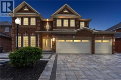 6872 ROUND LEAF Court  Mississauga, ON L5N 6X6