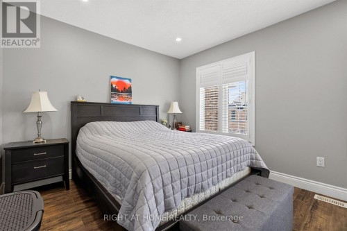 7201 Triumph Lane, Mississauga, ON 