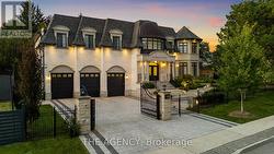 18 SUNCREST DRIVE Toronto, ON M3C 2L2