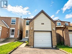 215 BOB O' LINK AVENUE  Vaughan, ON L4L 1H1