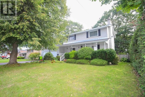 4 Silver Birch DR  Sault Ste. Marie, ON P6A 5S1