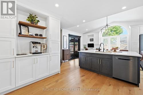 509 Larkspur Lane, Burlington, ON 