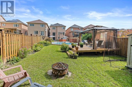 1069 Knotty Pine Grove, Mississauga, ON 