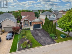 19 RACHLIN DRIVE  Halton Hills, ON L7J 3A9