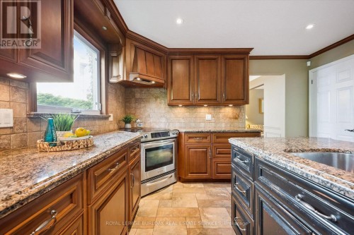 1 Chatterson Drive, Hamilton, ON 