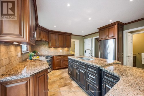 1 Chatterson Drive, Hamilton, ON 