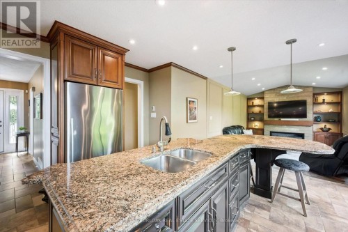 1 Chatterson Drive, Hamilton, ON 