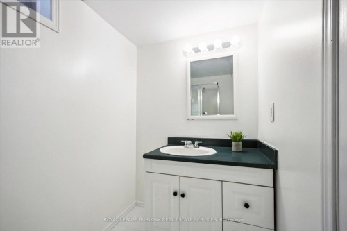 1 Chatterson Drive, Hamilton, ON 