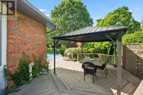1 Chatterson Drive, Hamilton, ON 
