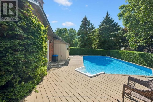 1 Chatterson Drive, Hamilton, ON 