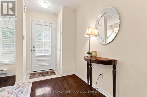 8 Ayers Crescent, Toronto, ON 