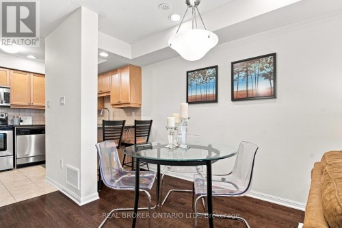 8 Ayers Crescent, Toronto, ON 