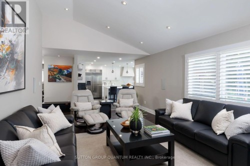 1883 Bough Beeches Boulevard, Mississauga, ON 