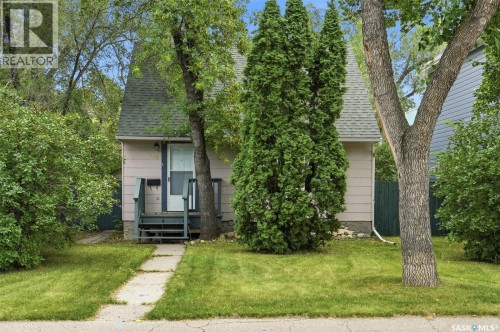 1105 Oxford Street, Saskatoon, SK 