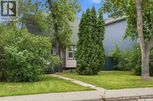 1105 Oxford Street, Saskatoon, SK 