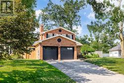 63 OAKRIDGE DRIVE Barrie, ON L4N 5N6